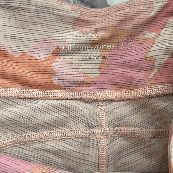 Outdoor Voices Tech Sweat Flex Pink Camo Workout Yoga Leggings - Picture 8 of 9
